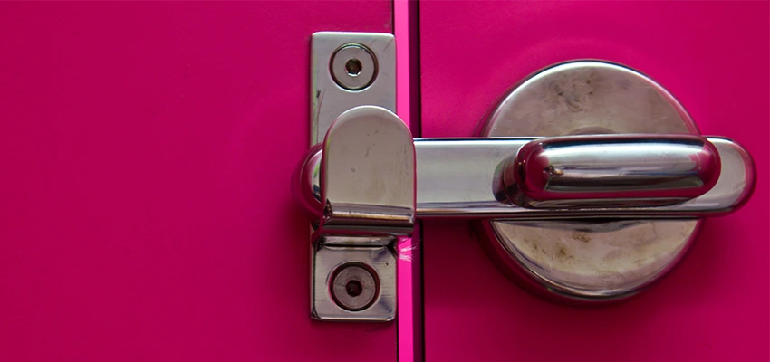 Childproof Gate Lock in Daly City, California