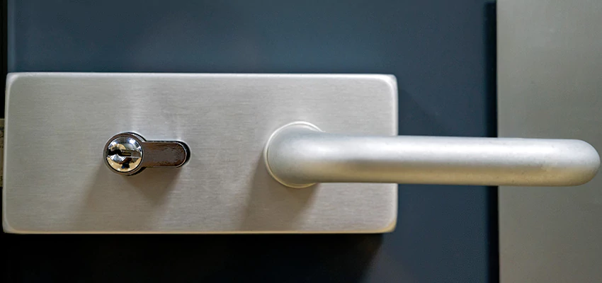Change Patio Door Locks in Daly City, California