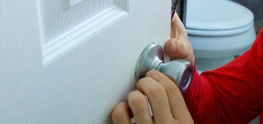 Vintage Door Knob Replacement in Daly City, CA